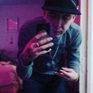 Meet your Posher, Miles